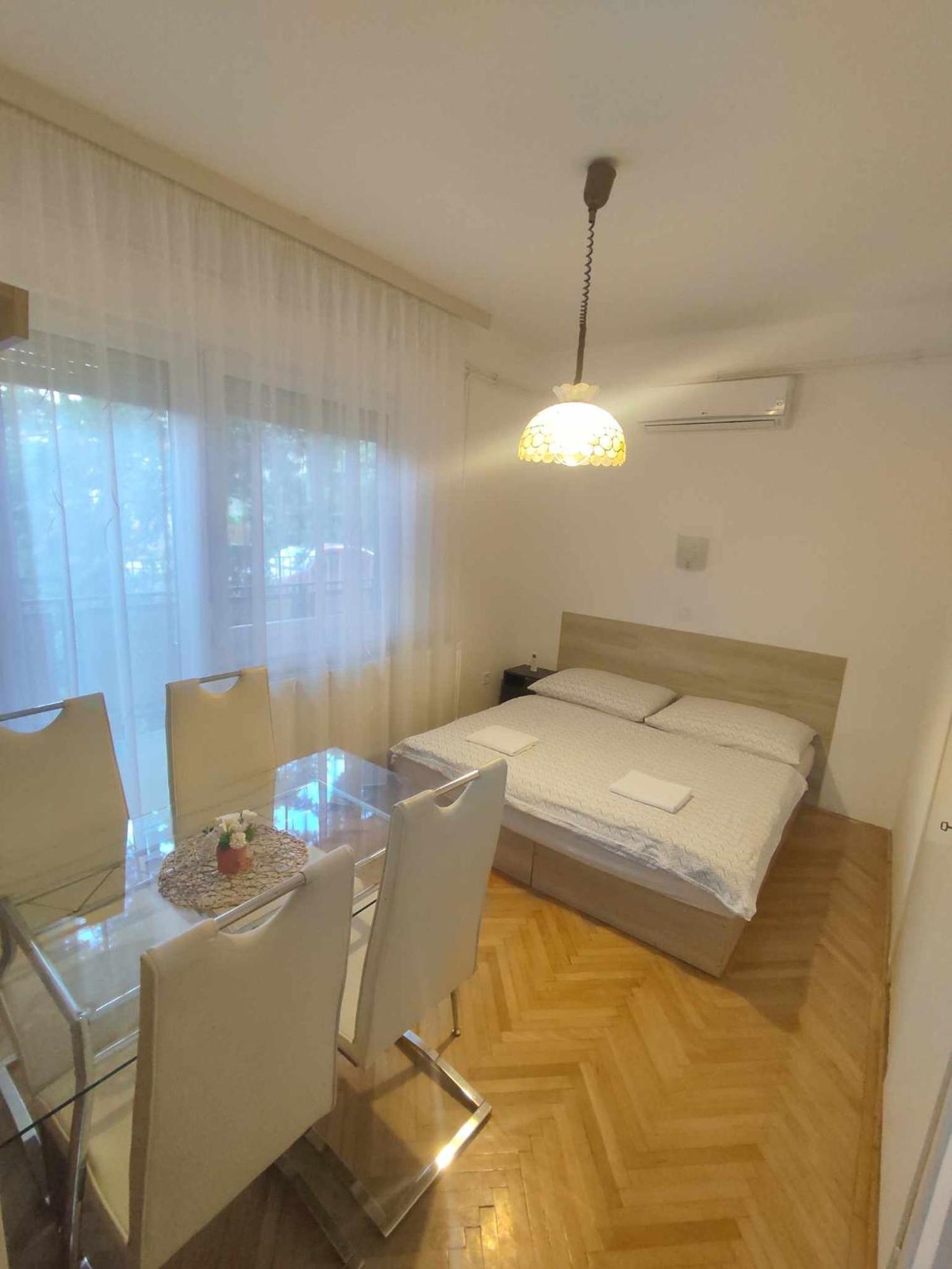 Ildiko Apartman Apartment Hajduszoboszlo Exterior photo